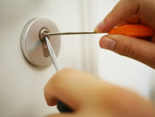 Residential-Broken-Key-Extraction--in-Wickenburg-Arizona-residential-broken-key-extraction-wickenburg-arizona.jpg-image